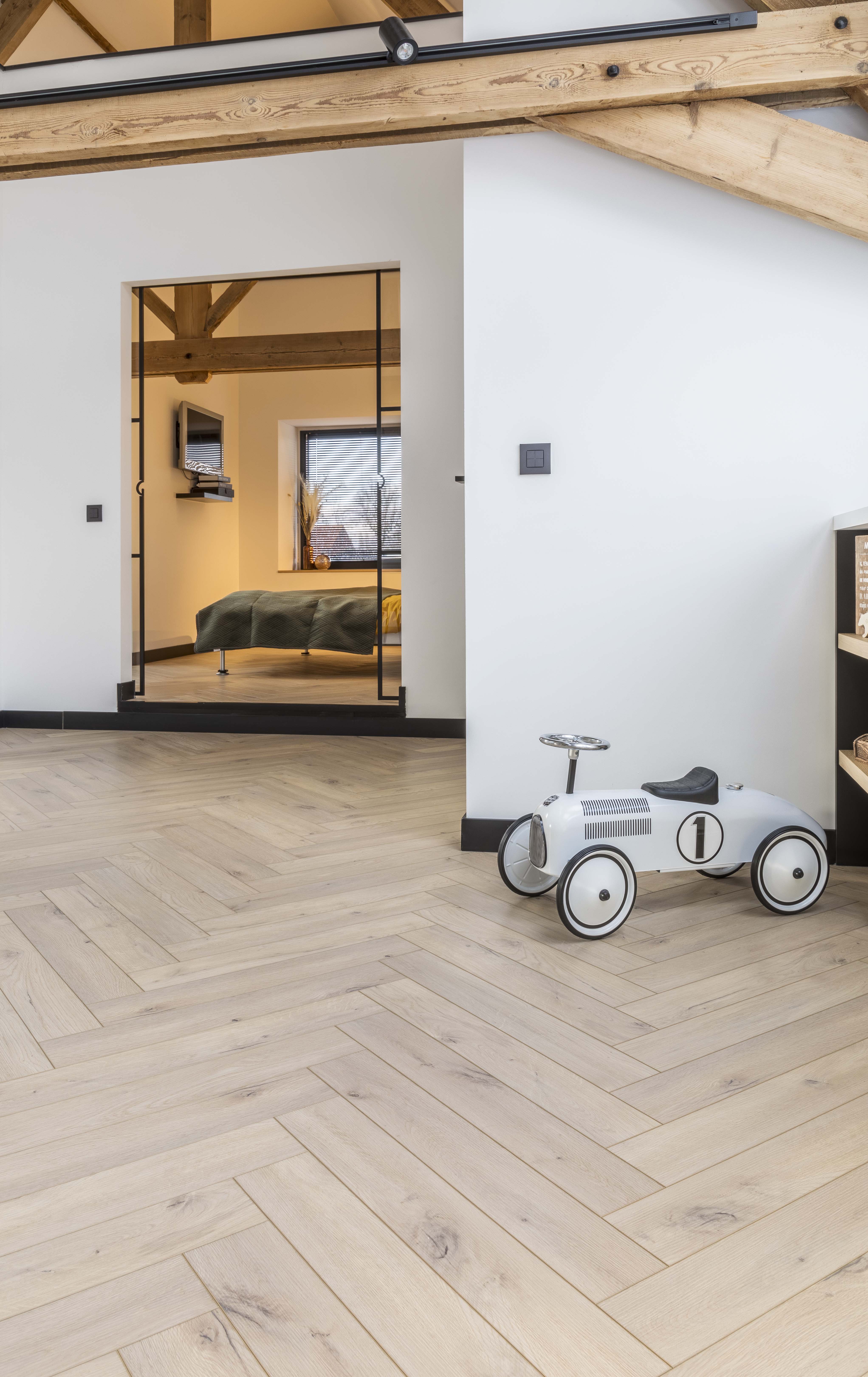 COREtec® Flexile 'Forest' Fischgrät 50 FLXH 806 Klebe-Vinyl 3mm