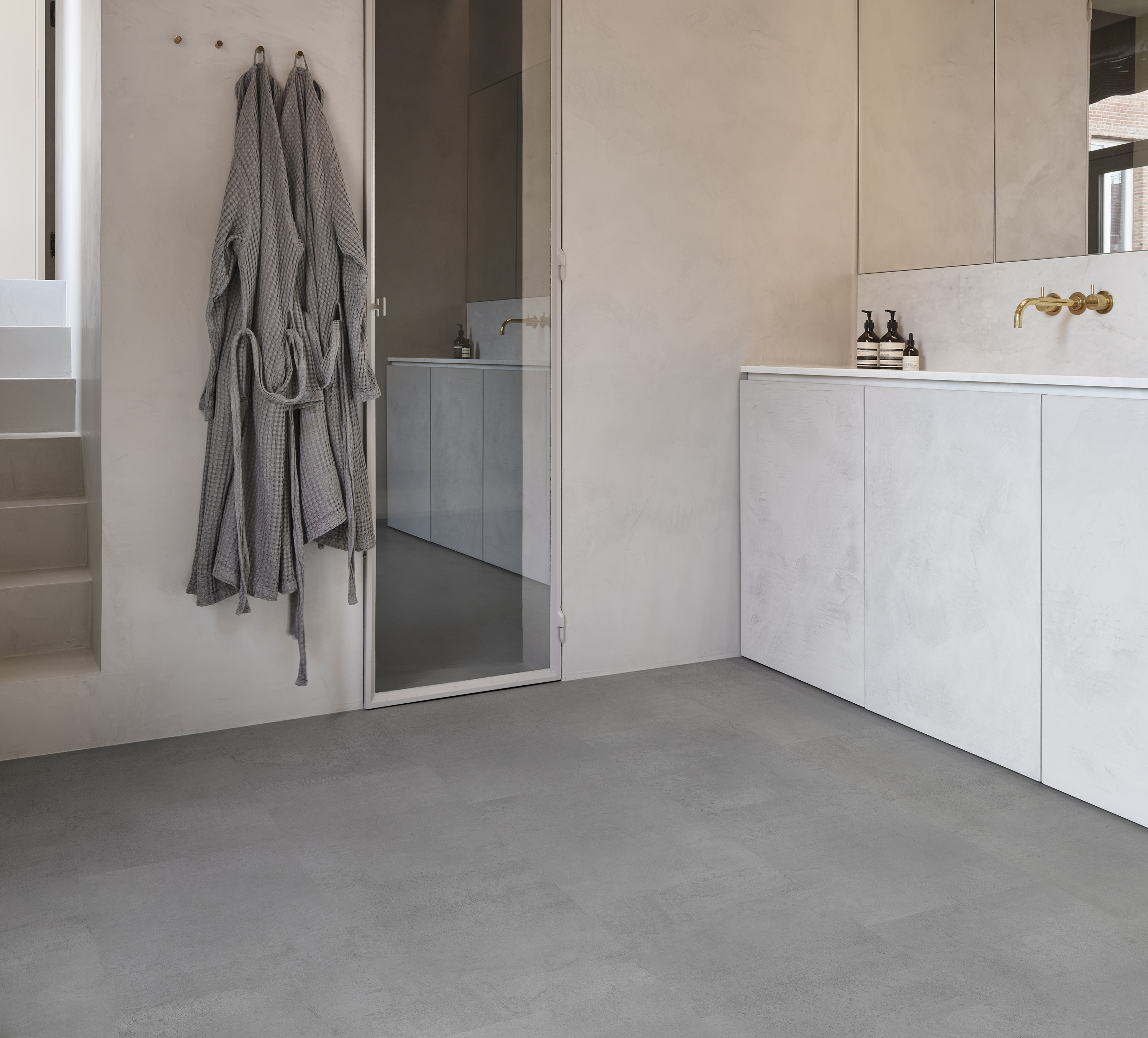 COREtec® Rigid Klick-Vinyl 'Polished Concrete 95' - The Essentials - 50 LVT 1695